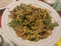 -吴记酱骨炖菜馆(西大直街店)