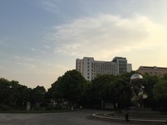 -上海外国语大学(虹口校区)