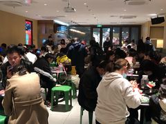 等位区-海底捞火锅(九久奥特莱斯店)