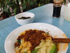 豌杂宽面-熊面妈老面馆