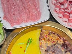 -小天鹅火锅·一线江景洪鼎旗舰店(洪崖洞店)