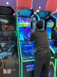 -开心巴士(世纪东方商业广场店)