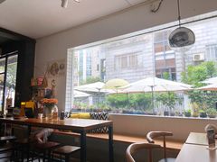 靠窗位-旧屋咖啡(海景店)