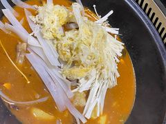 -东北农家院·铁锅炖(莘庄店)