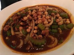 野蘑菇酸菜牛肉炒米粉-疆Jiang·新疆秘制料理