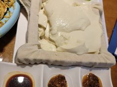 -95号酱骨·一块豆腐(展春园西路店)