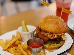 -HELLO 27 意面·沙拉·帕尼尼