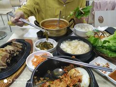 -拌来拌去石鍋拌飯(文鼎店)