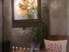 -HIGH FIVE哈福手工汉堡(桂林路店)