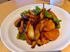 -关东小磨东北菜(上海长风大悦城店)