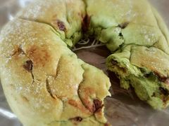 抹茶巧克力豆乳酪面包-LELECHA乐乐茶(上海五角场万达广场店)