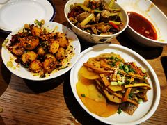 -二孃鸡爪爪(东风路总店)