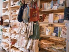 -猫的天空之城概念书店(北戴河蔚蓝海岸店)