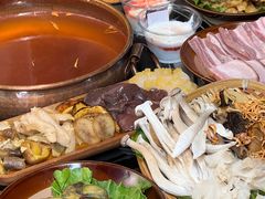 -阿山卓·野生菌火锅·纳西火塘烤肉