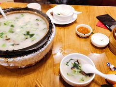 -粤仔湾砂锅粥(广益哥伦布店)