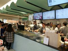 -奈雪的茶(亨特国际广场店)