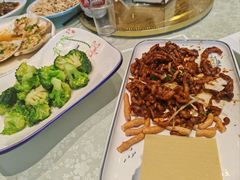 -闫水饺大酒楼·北京老闫靓马饺子馆