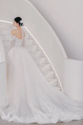 -艾米丽婚纱礼服