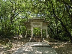 -灵岩山风景区
