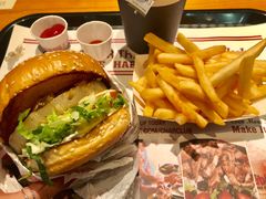 -The Habit Burger Grill 哈比特汉堡(复兴soho店)