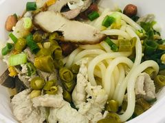 -丫丫桂林米粉(学府店)