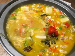 霹雳娇娃-爱啤精酿·民谣酒馆(滨江店)