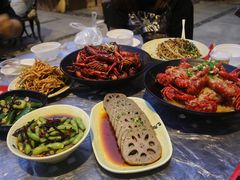 -巴厘龙虾·榜首油焖大虾(洞庭·艺术洋房店)