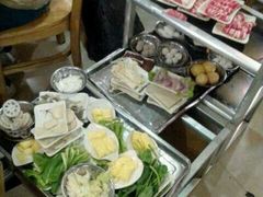 大家聚餐，一大桌-傣妹火锅(狮子桥店)