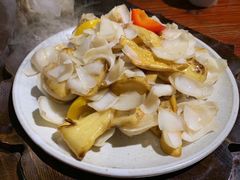 百合炒黄牛肝菌-云来居素食馆(南山店)