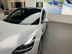 -TESLA 特斯拉(郑州正弘城体验店)