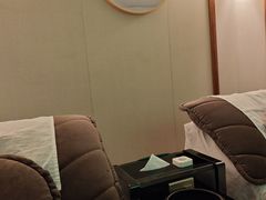 -颐而康·按摩·艾灸·足疗(南岸晶都店)