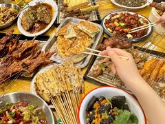 -黄小串·烤串海鲜涮牛肚(升龙广场店)