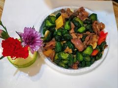 脆瓜炒牛肉-蠔爺王志德生蚝馆(金沙湾店)