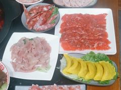 -重庆川渝肥妹火锅