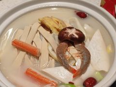 -三人行骨头王火锅(长寿店)