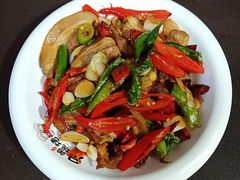 农家小炒肉-白氏兄弟烧烤(富康路总店)