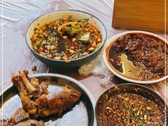 -王万妈卤猪脚(青岩交通路)