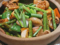 酸菜炒猪大肠-粤集·手工粤菜(皇庭广场店)