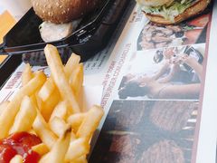 -The Habit Burger Grill 哈比特汉堡(复兴soho店)