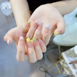 -悦指间美甲美睫