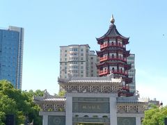 -绳金塔