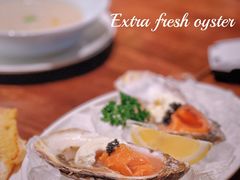 法国生蚝配酸忌廉三文鱼鱼子酱-Bistro 63 创意融合料理(广粤天地店)