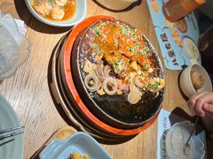 -蜜桃餐厅·伴山(湖滨商业街店)