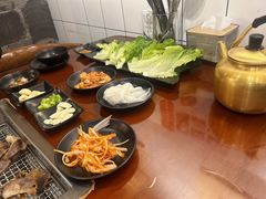 -肉甲韩国木炭烤肉(新壹街1店)