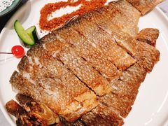 酥炸武昌鱼-千滋百味·醉江澜花园餐厅(街道口店)