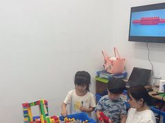 -凤凰机器人乐高编程活动中心(星湖校区)
