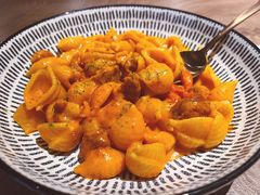 香肠甜椒贝壳意面-潮一不贰·法式甜品·生日蛋糕·西式简餐(外滩店)