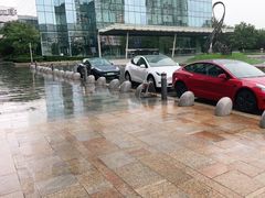 -TESLA 特斯拉(北京颐堤港体验店)