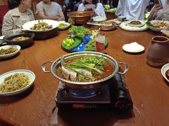 -老滇山寨•云南特色菜•地方菜•民族风情歌舞表演(金碧店)