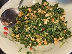 香干炒马兰头-老阿爸鲜鱼土菜(昆山花桥店)